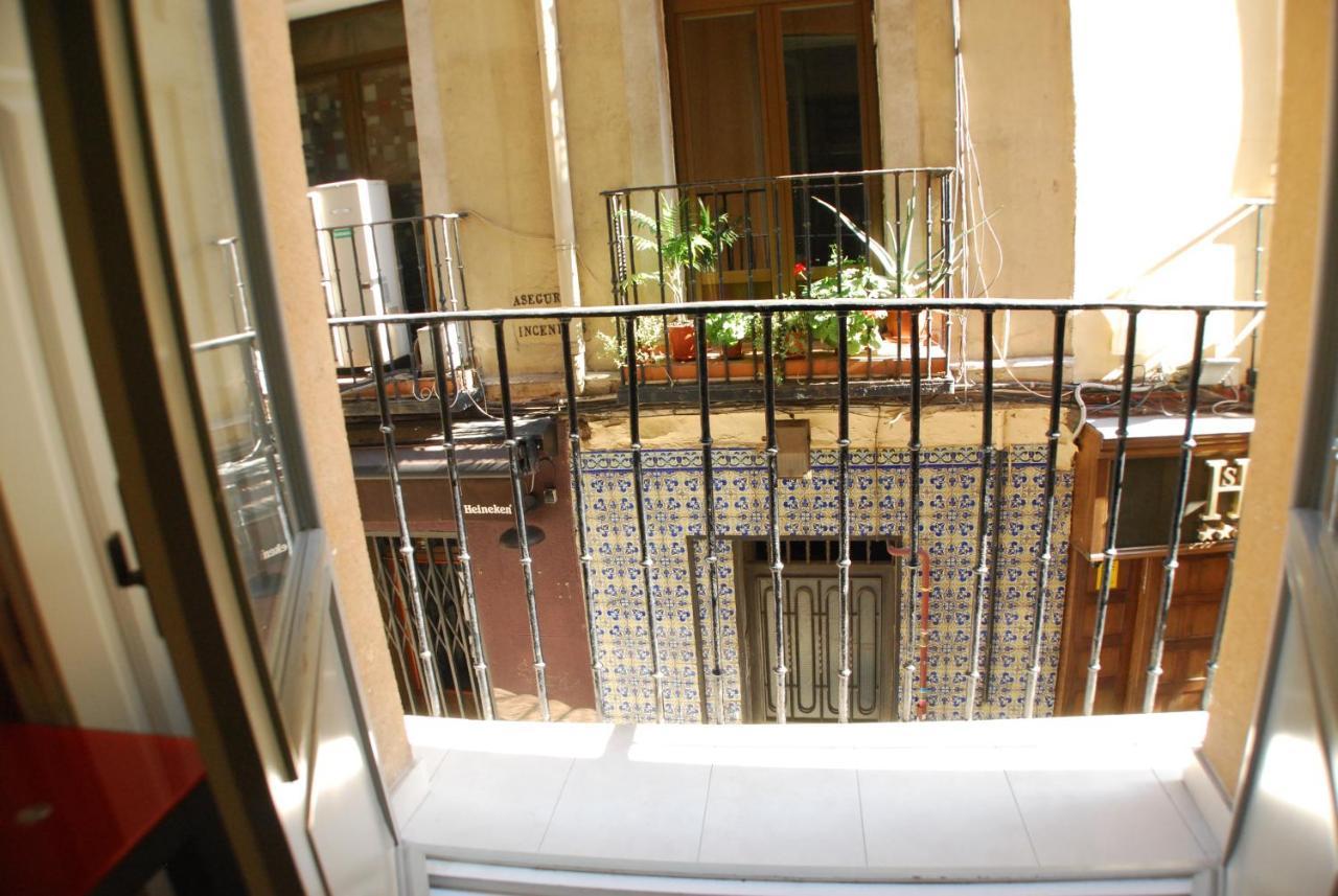 Apartamentos Puzzle Madrid Sol Kültér fotó