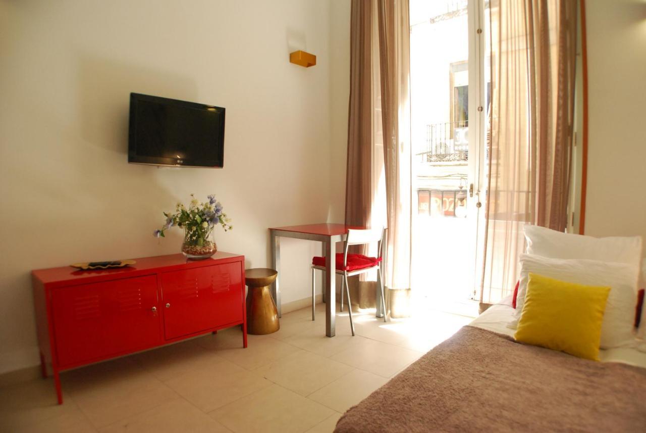 Apartamentos Puzzle Madrid Sol Kültér fotó