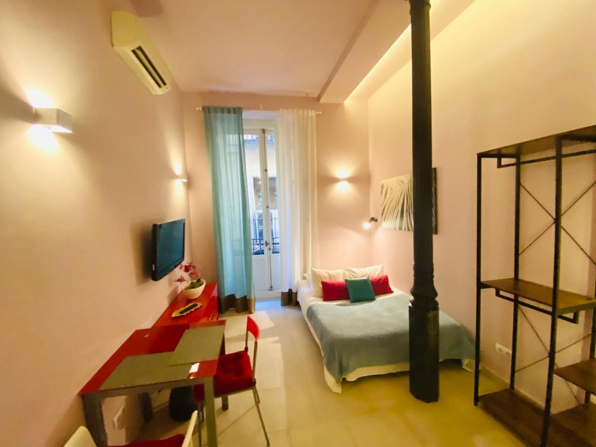 Apartamentos Puzzle Madrid Sol Kültér fotó