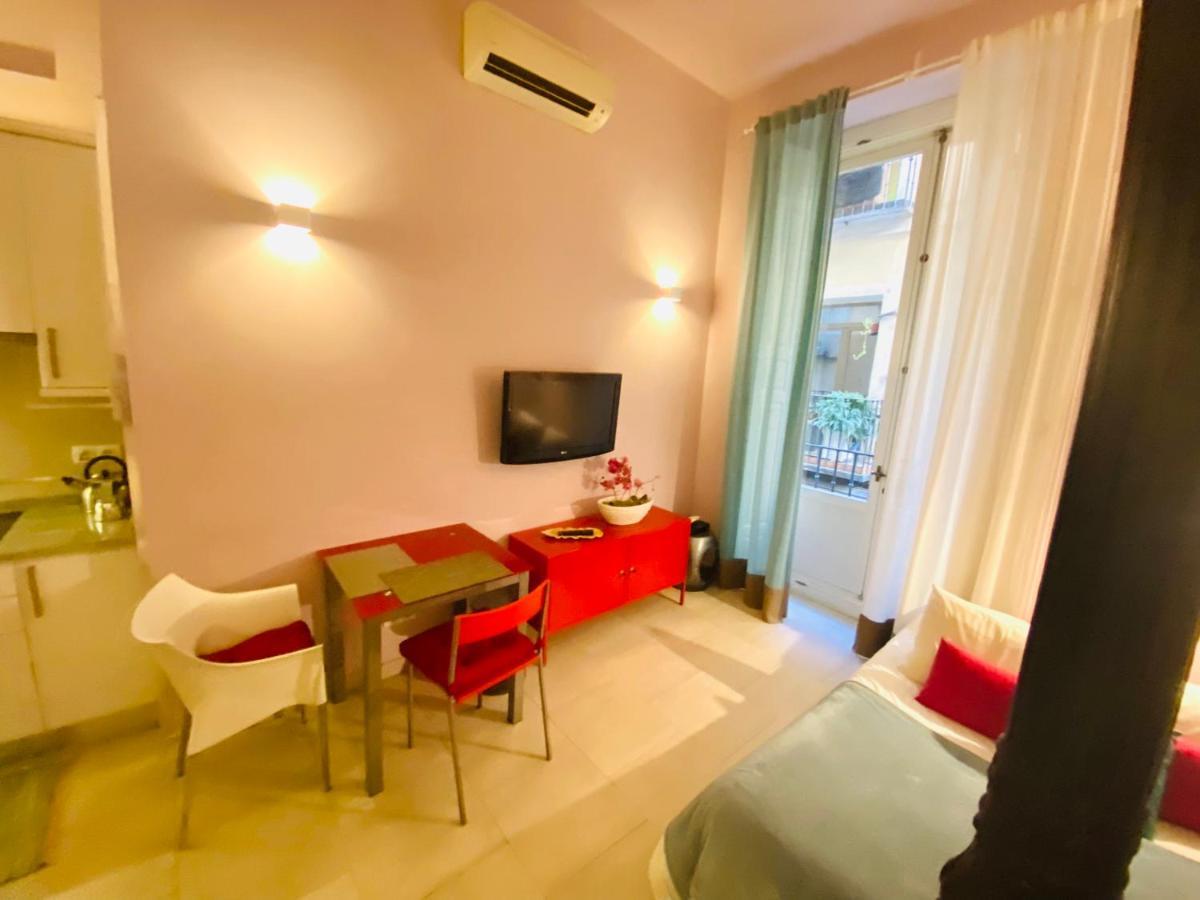 Apartamentos Puzzle Madrid Sol Kültér fotó