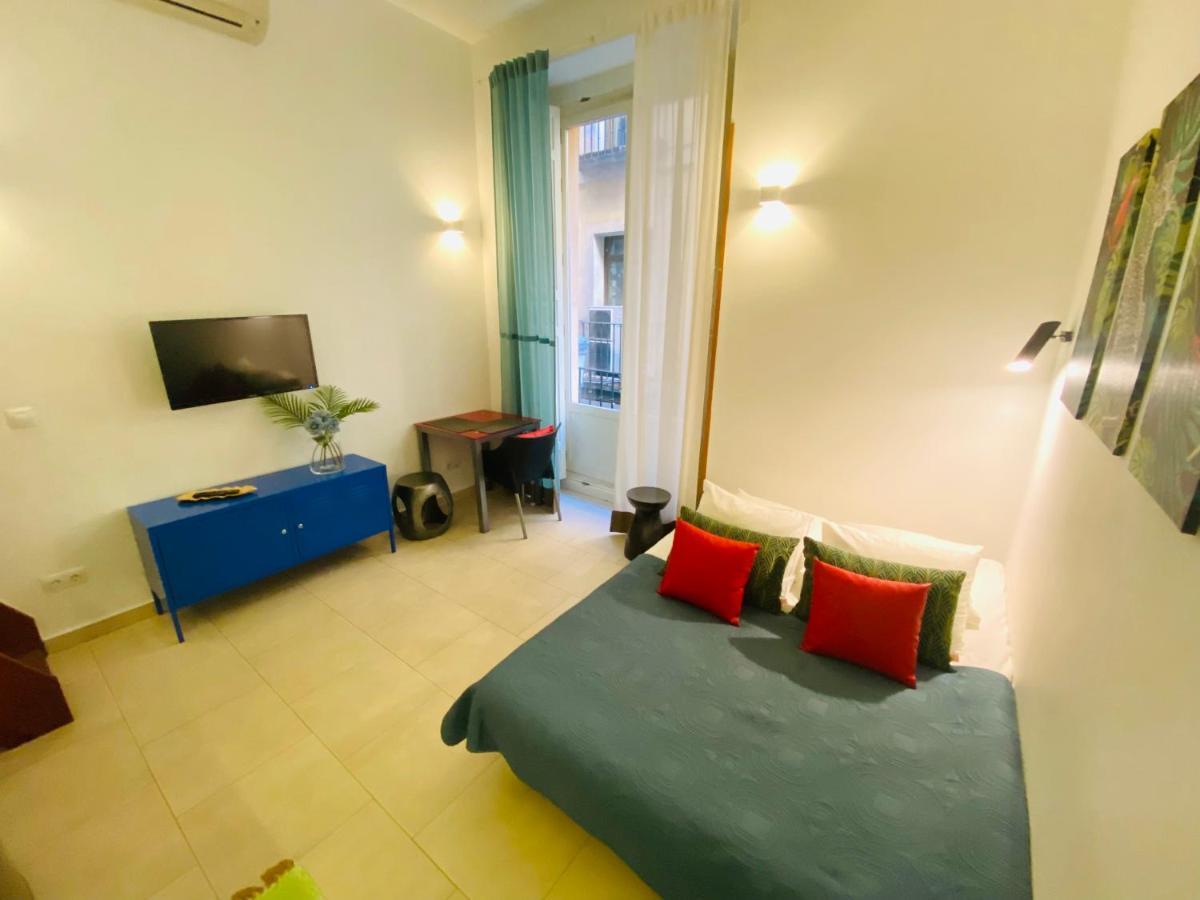Apartamentos Puzzle Madrid Sol Kültér fotó