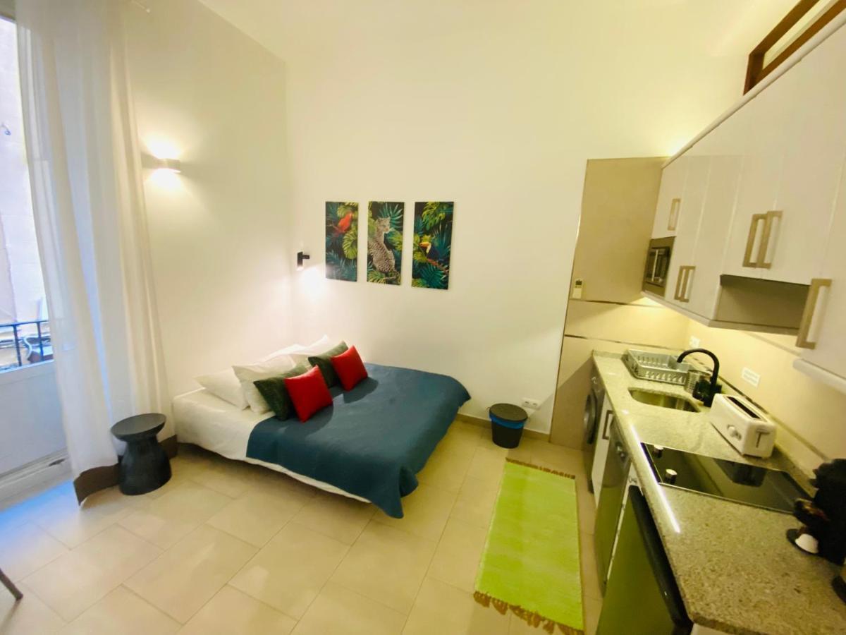 Apartamentos Puzzle Madrid Sol Kültér fotó