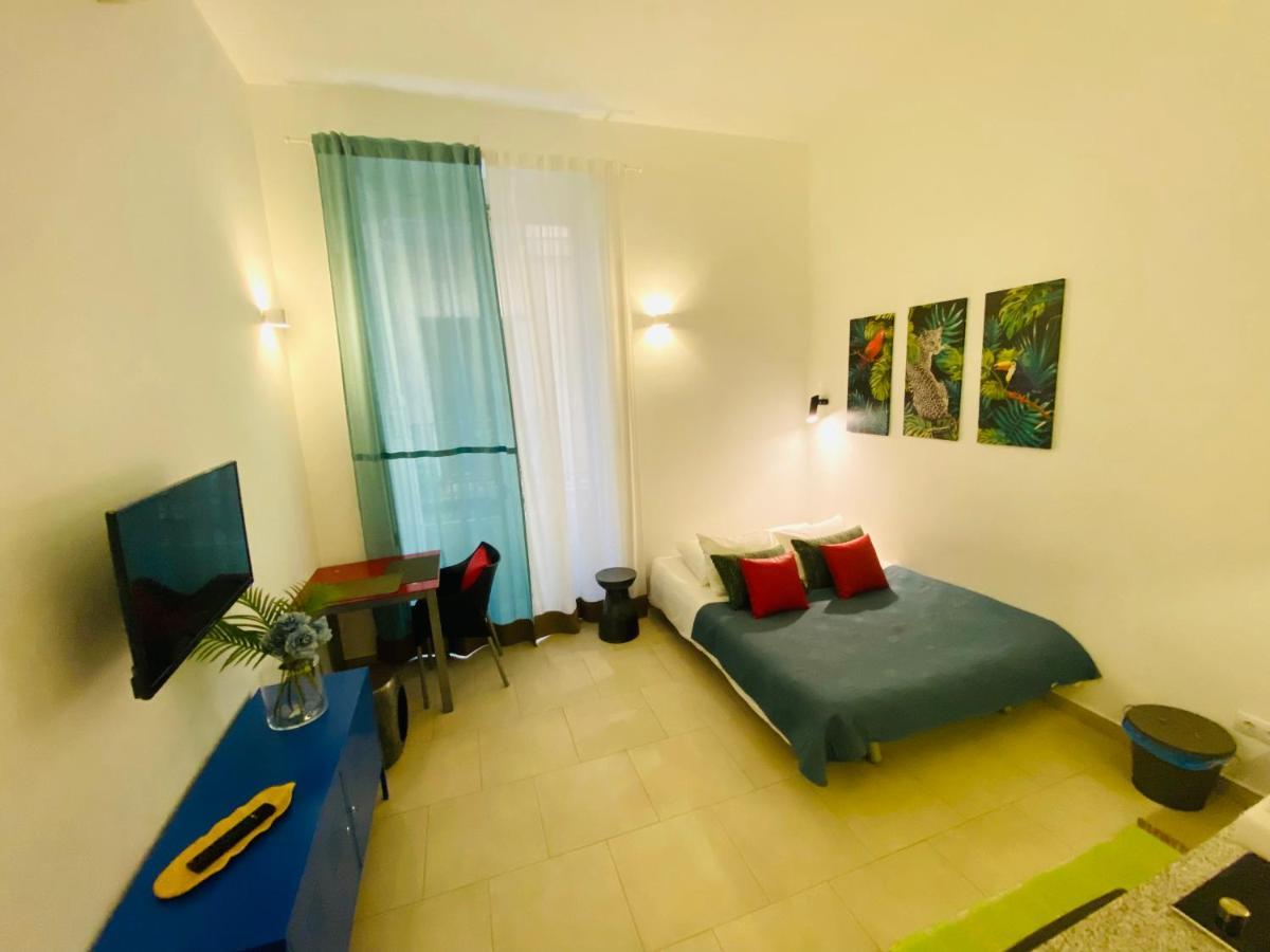 Apartamentos Puzzle Madrid Sol Kültér fotó