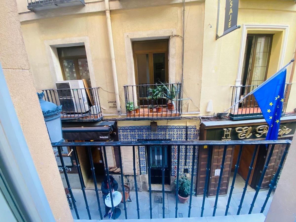 Apartamentos Puzzle Madrid Sol Kültér fotó